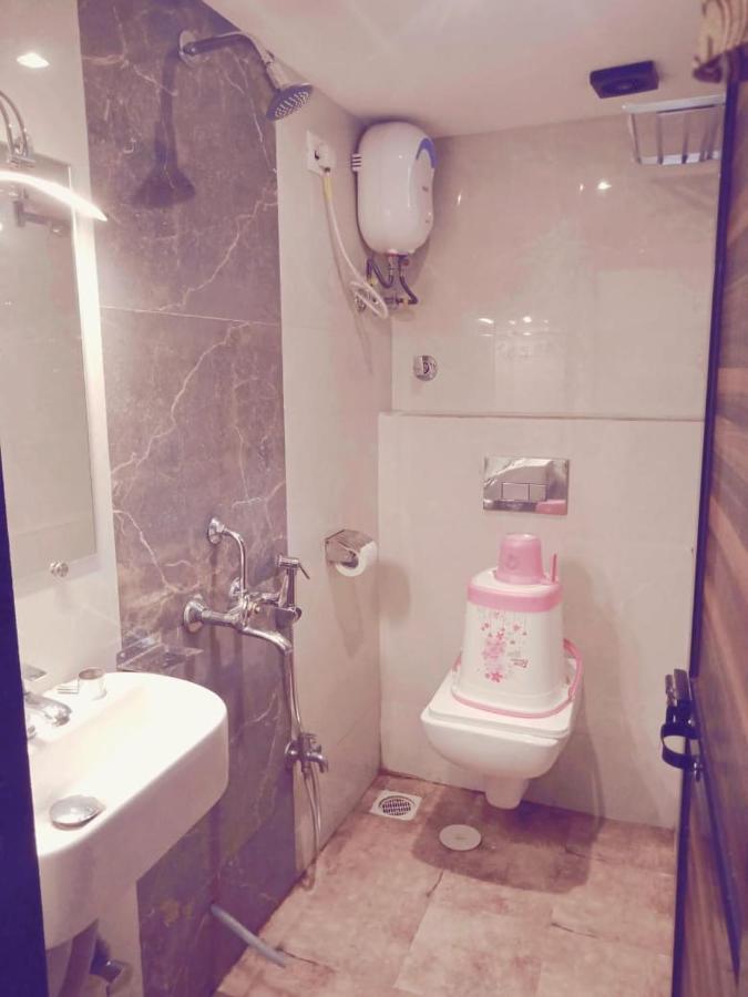 Ruby Hotel 2*